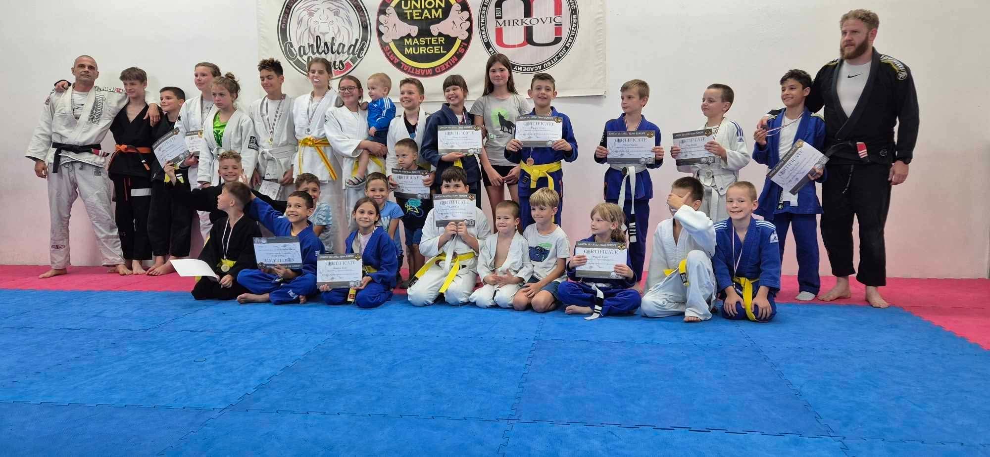 Lions Kids ekipa s trenerima